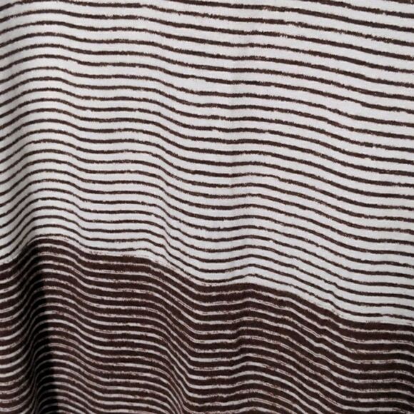 Liz Claiborne Blouse    - Picture 2 of 3